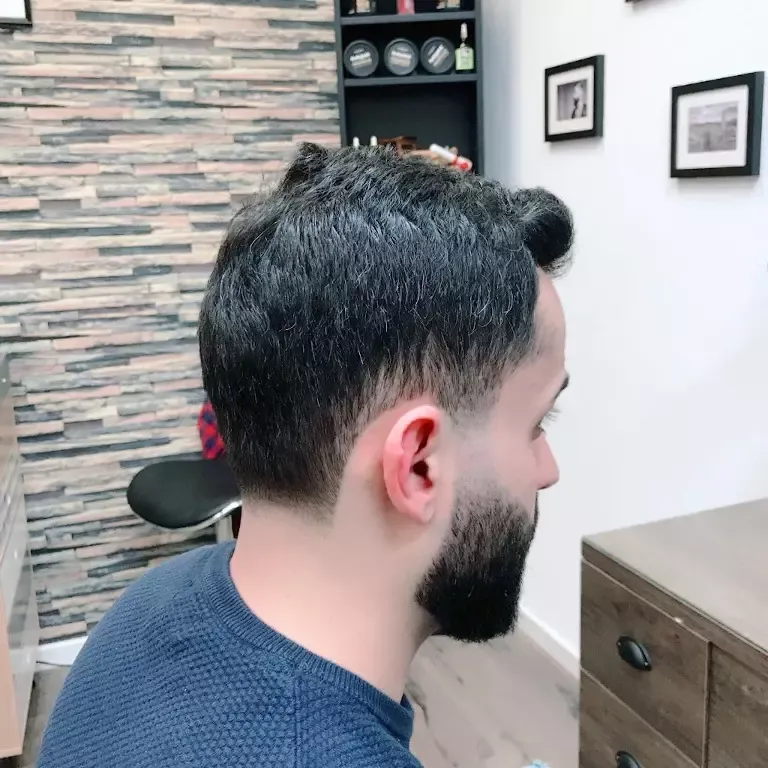 Professionelle Bart- und Haarpflege Kombination